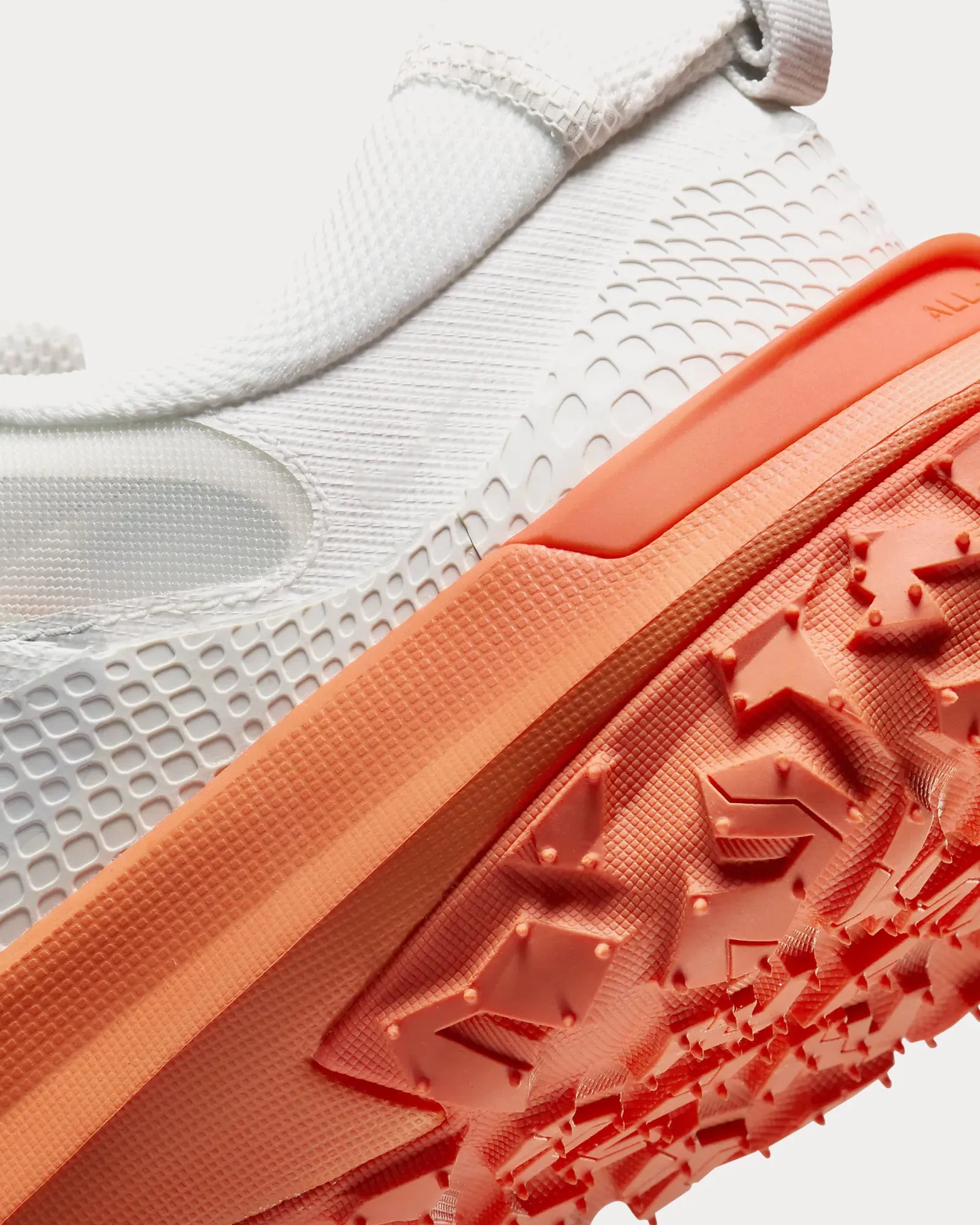 ACG Mountain Fly 2 Low Summit White / Black / Summit White / Summit White Running Shoes