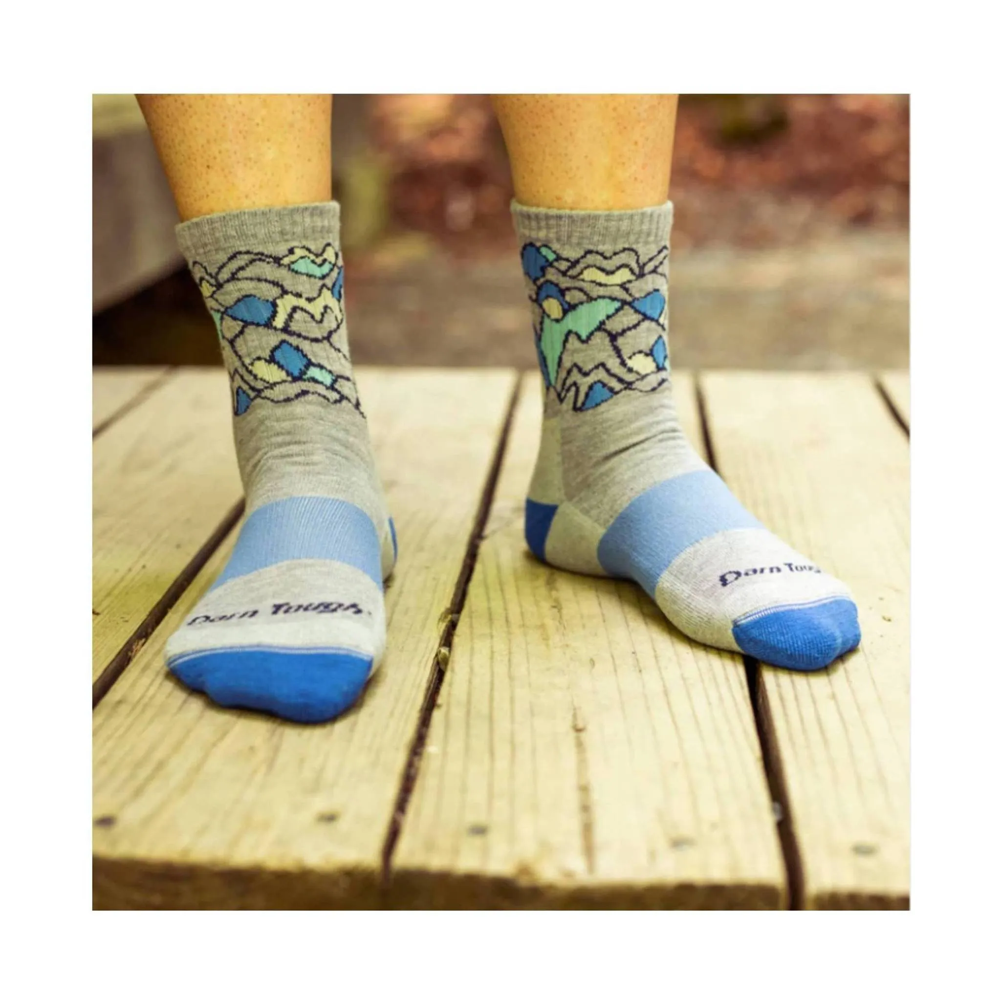 Darn Tough Vermont Women's Coolmax Zuni Micro Crew Midweight Hiking Sock - Light Gray